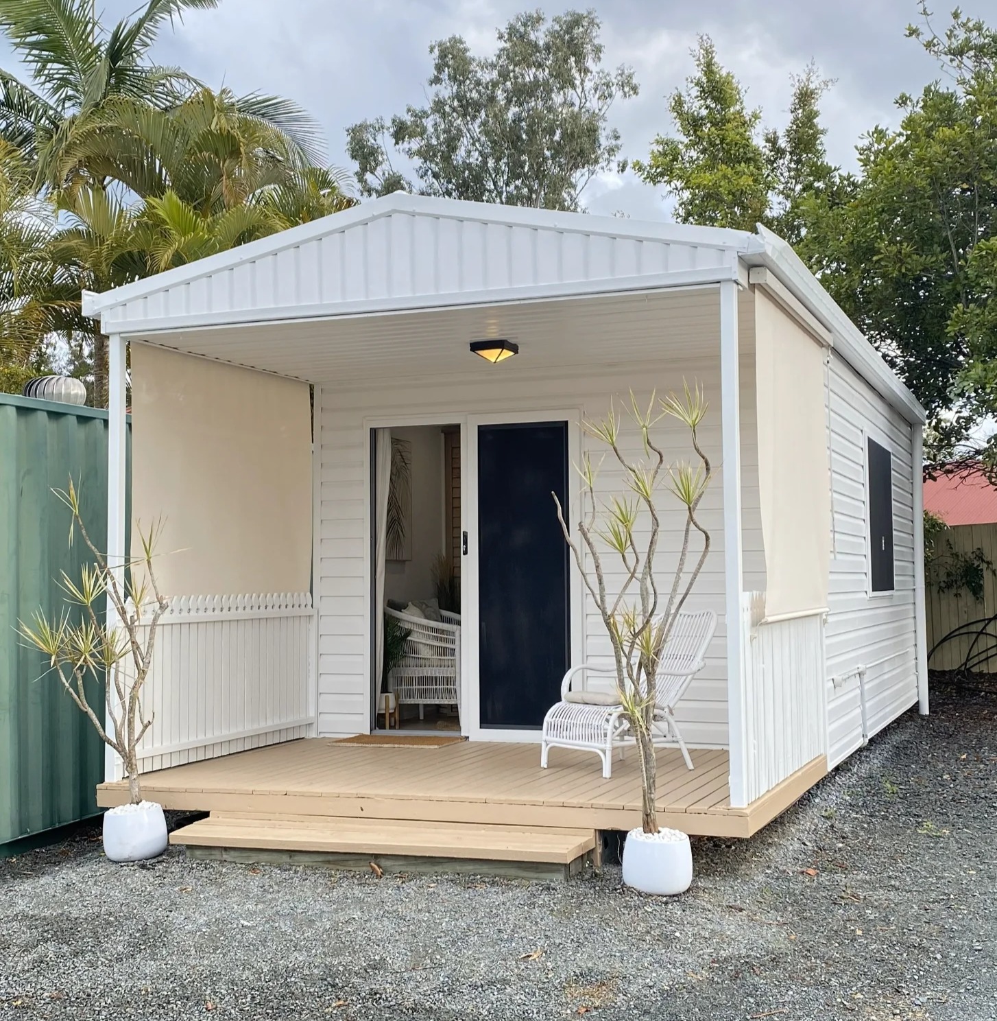 Dr Reece Yeo Clinic - Modern boho coastal cottage exterior in Mudgeeraba